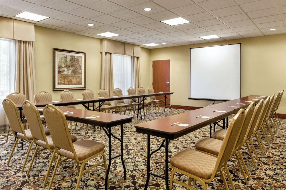 Hampton Inn Duncan Exterior photo